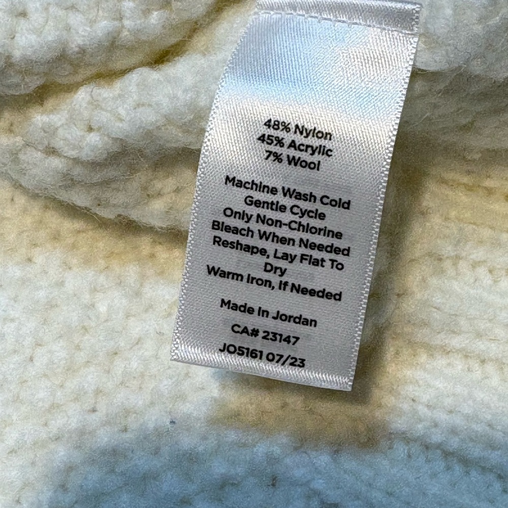 Talbots long Sleeve Cable Knit Sweater ivory/cream soft wool blend medium - Picture 8 of 8